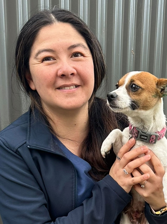 The Vets Sale - Meet our Team - Ellie