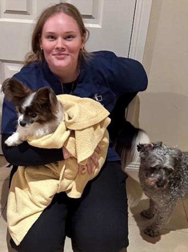 The Vets Sale - Meet our Team - Ellie